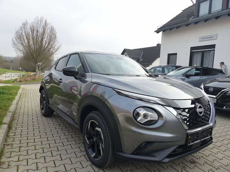 Nissan Juke N-Connecta Hybrid